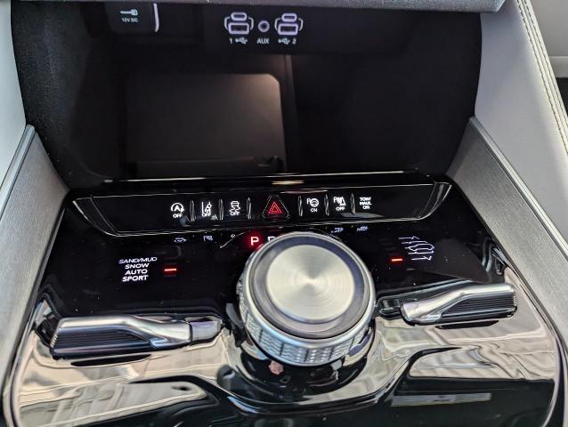 2025 Jeep Wagoneer Vehicle Photo in Oshkosh, WI 54901