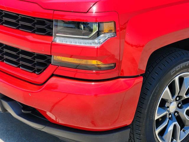 2018 Chevrolet Silverado 1500 Vehicle Photo in DENTON, TX 76210-9321