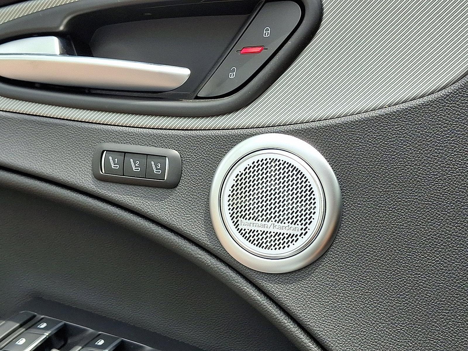 2025 Alfa Romeo Stelvio Vehicle Photo in Willow Grove, PA 19090