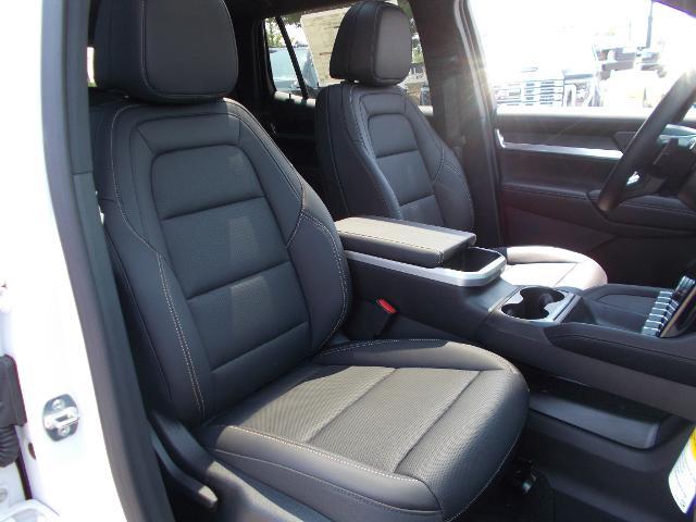 2026 GMC Terrain Vehicle Photo in LOWELL, MA 01852-4336
