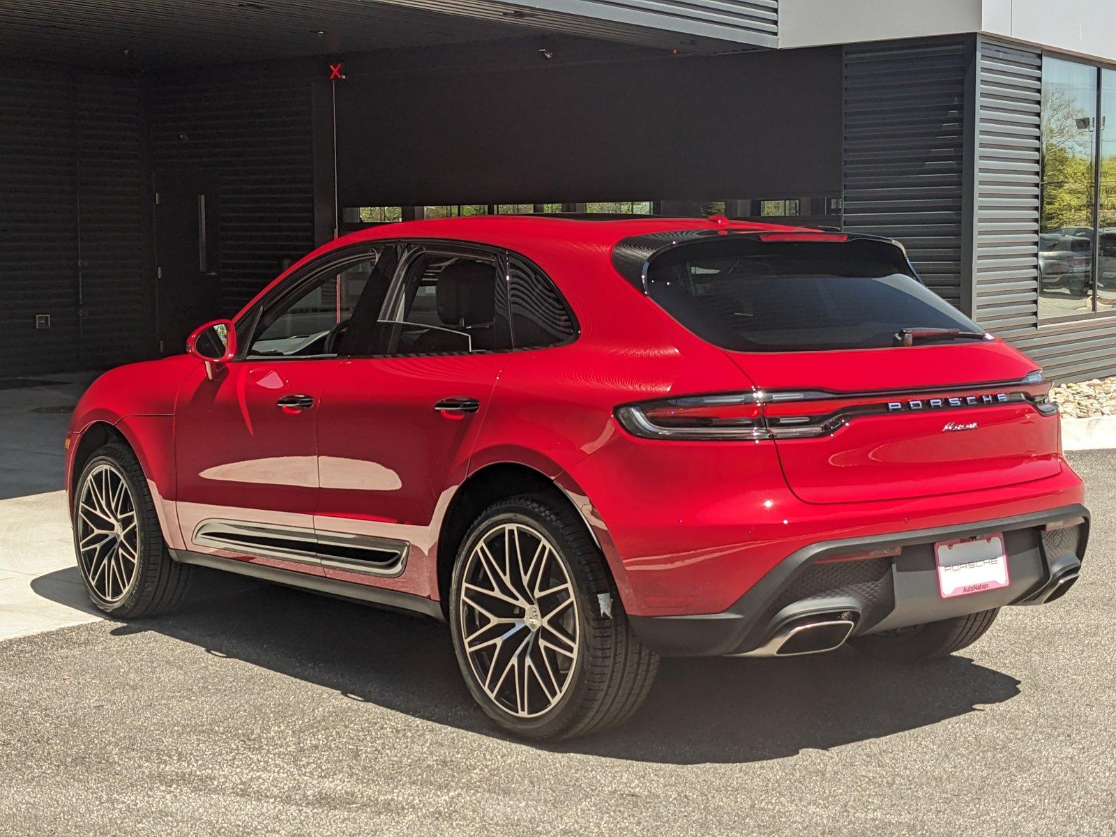 2024 Porsche Macan Vehicle Photo in Towson, MD 21204