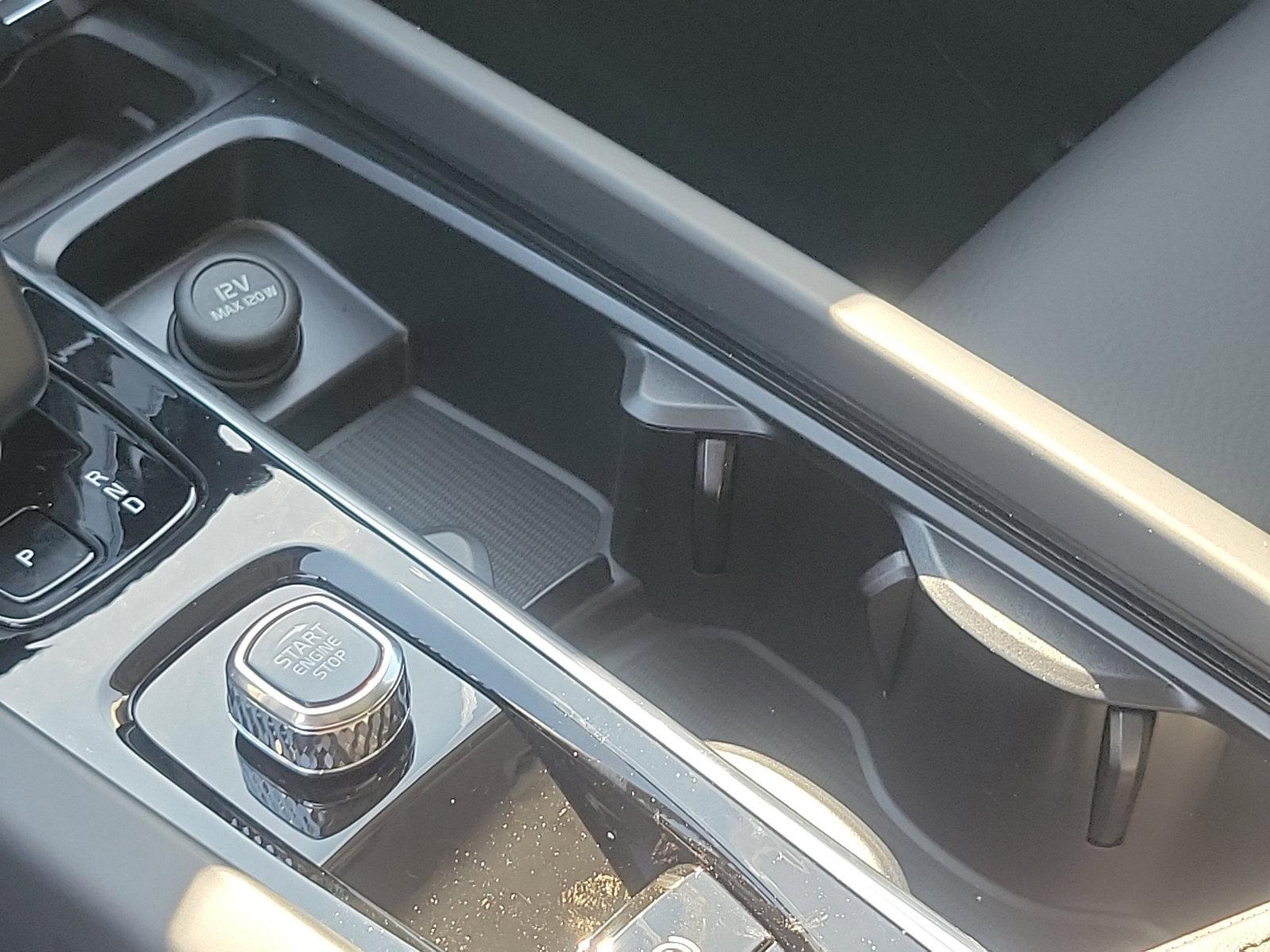 2025 Volvo XC60 Plug-In Hybrid Vehicle Photo in Trevose, PA 19053