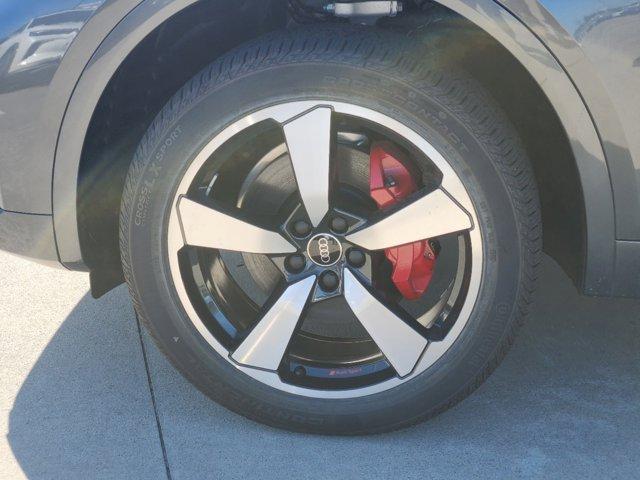 2024 Audi Q5 Vehicle Photo in HOUSTON, TX 77090