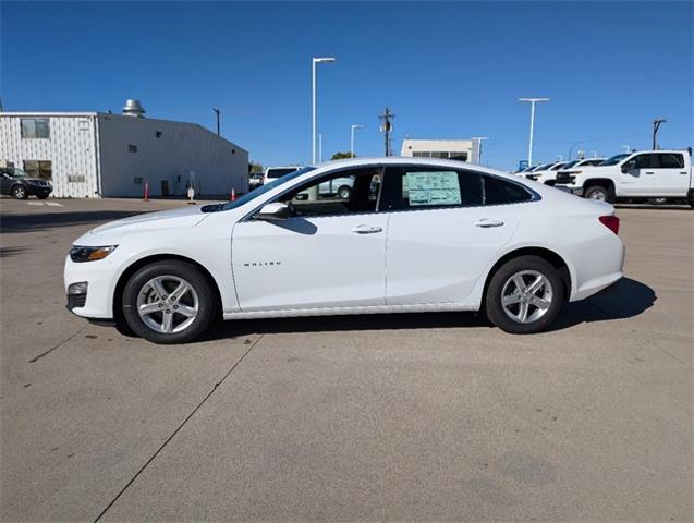 2025 Chevrolet Malibu Vehicle Photo in ENGLEWOOD, CO 80113-6708