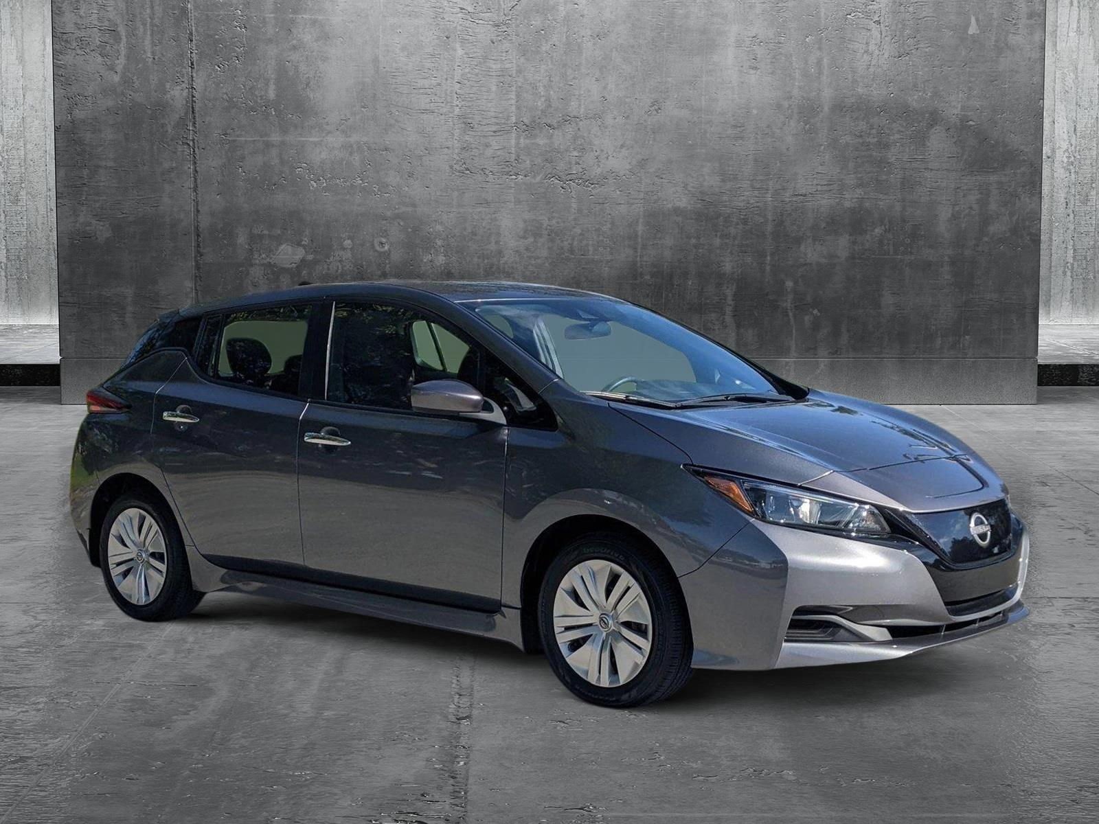 2023 Nissan LEAF Vehicle Photo in Pembroke Pines , FL 33084