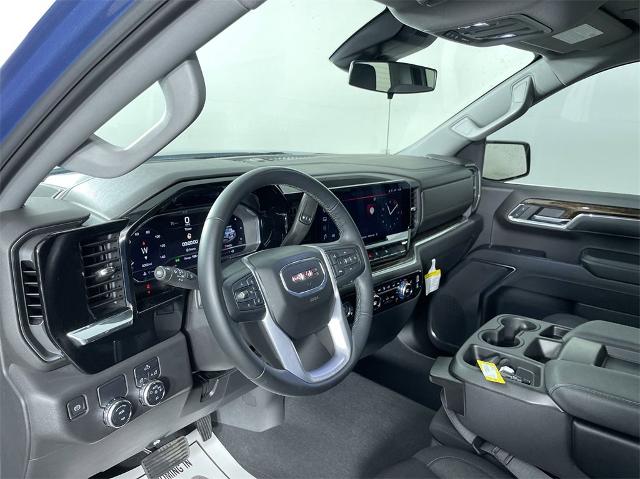 2024 GMC Sierra 1500 Vehicle Photo in GILBERT, AZ 85297-0402