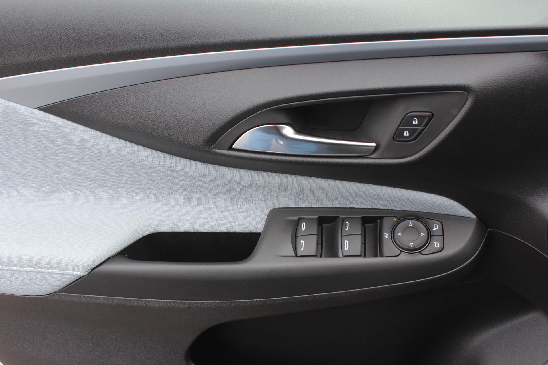 2025 Buick Envista Vehicle Photo in AURORA, CO 80012-4011