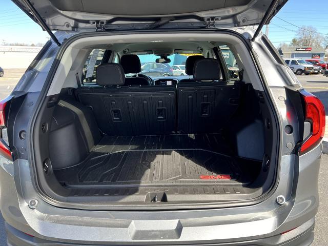 2021 GMC Terrain Vehicle Photo in MASSENA, NY 13662-2255