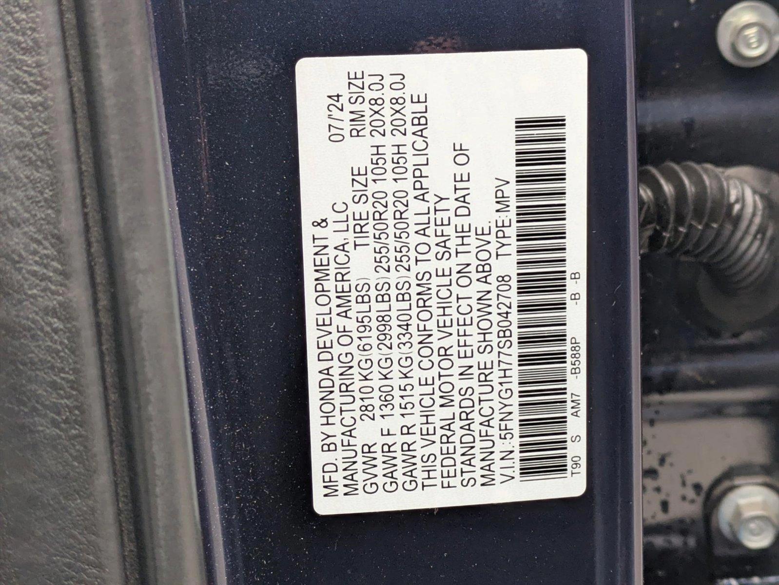 2025 Honda Pilot Vehicle Photo in Valencia, CA 91355-1794