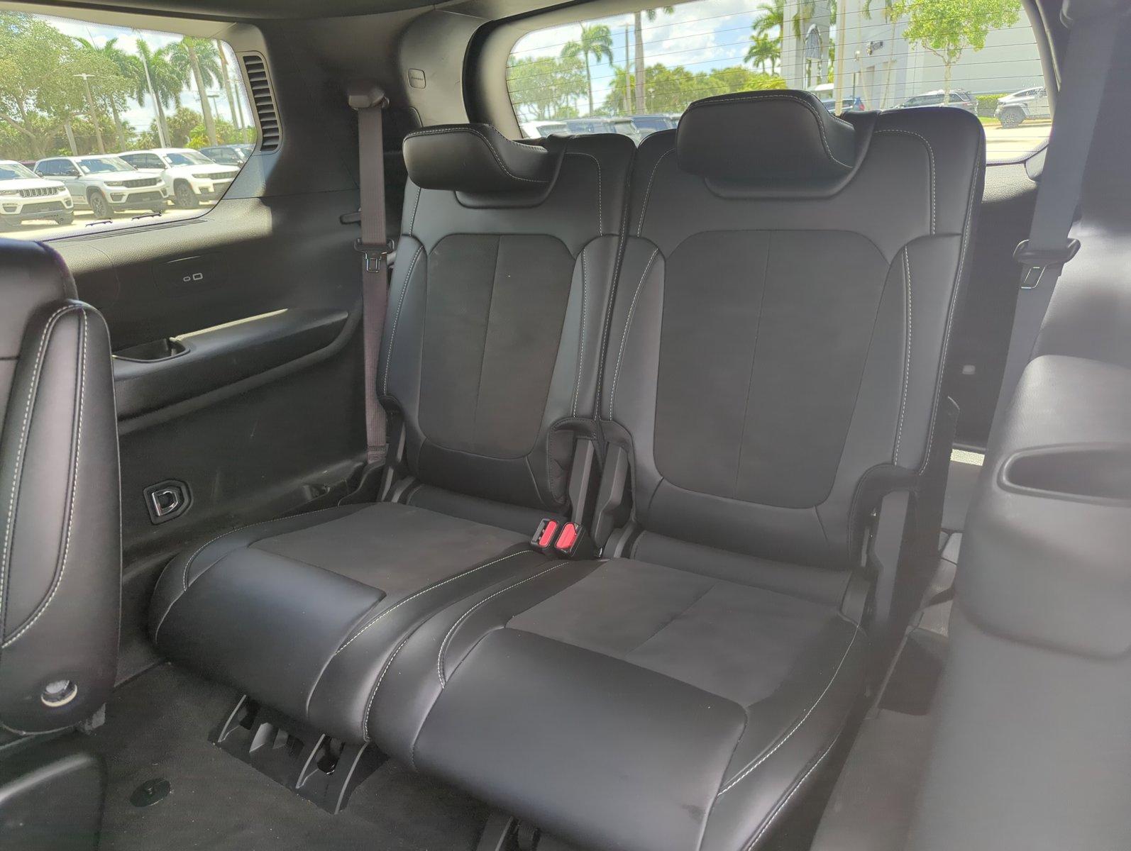 2022 Jeep Grand Cherokee L Vehicle Photo in Pembroke Pines, FL 33027