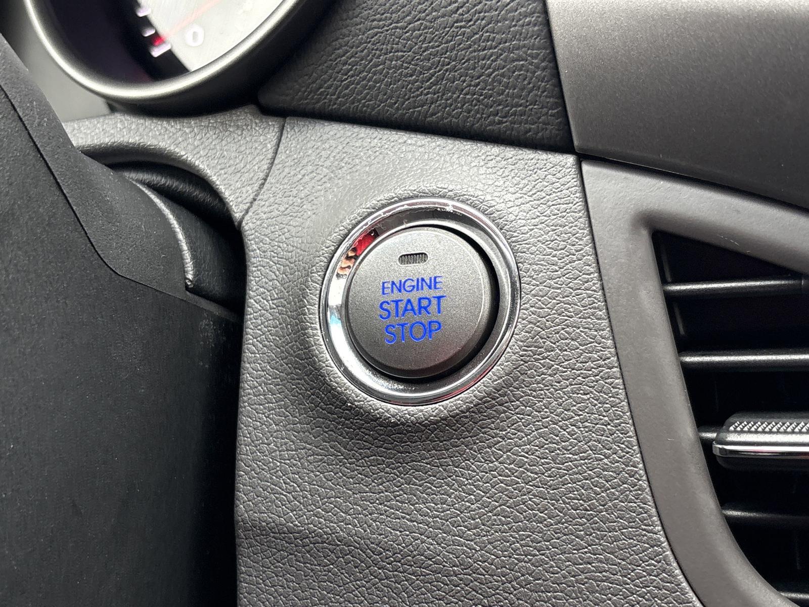 2013 Hyundai ELANTRA Vehicle Photo in Mechanicsburg, PA 17050