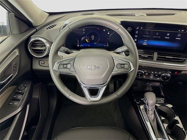 2025 Chevrolet Trax Vehicle Photo in PUYALLUP, WA 98371-4149