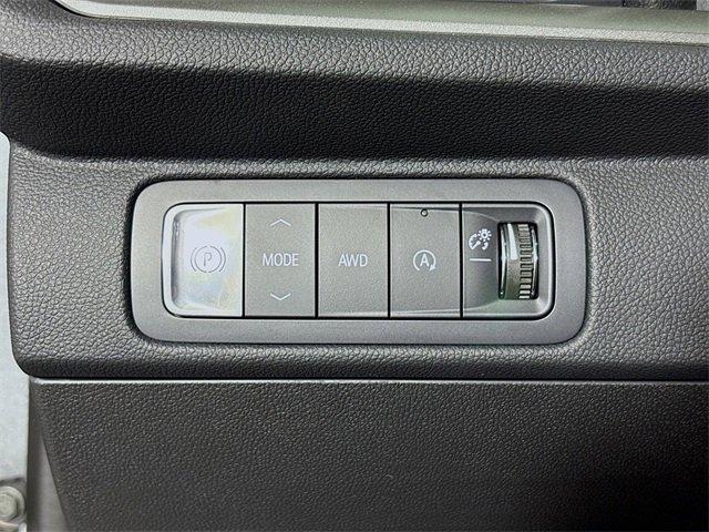 2025 Chevrolet Traverse Vehicle Photo in PUYALLUP, WA 98371-4149