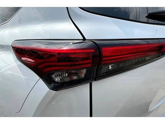 2023 Toyota Highlander Vehicle Photo in San Antonio, TX 78230