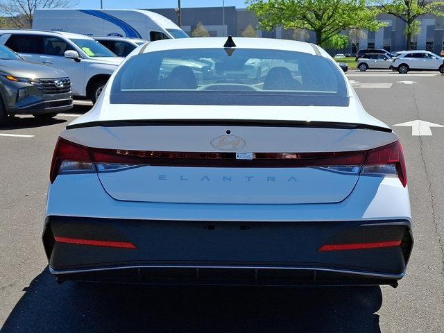 2025 Hyundai ELANTRA Vehicle Photo in Philadelphia, PA 19116