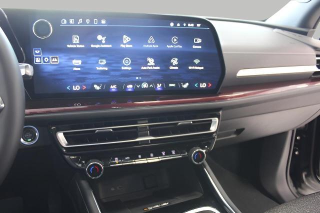 2024 Chevrolet Traverse Vehicle Photo in Green Bay, WI 54304