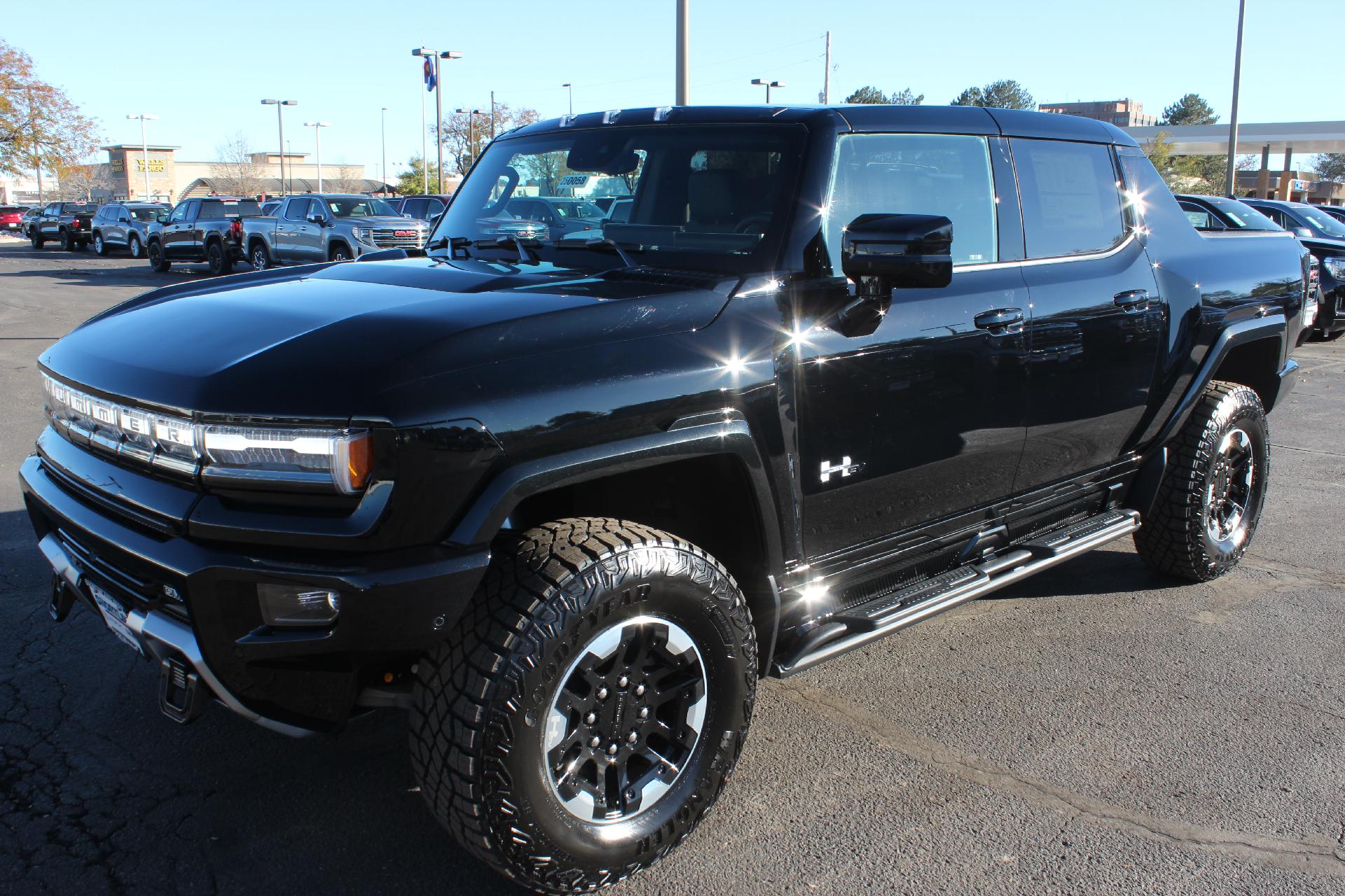 2025 GMC HUMMER EV Pickup Vehicle Photo in AURORA, CO 80012-4011