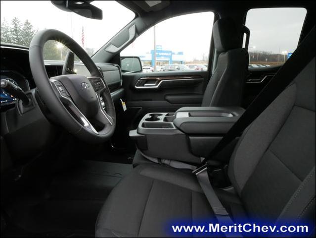 2025 Chevrolet Silverado 1500 Vehicle Photo in MAPLEWOOD, MN 55119-4794