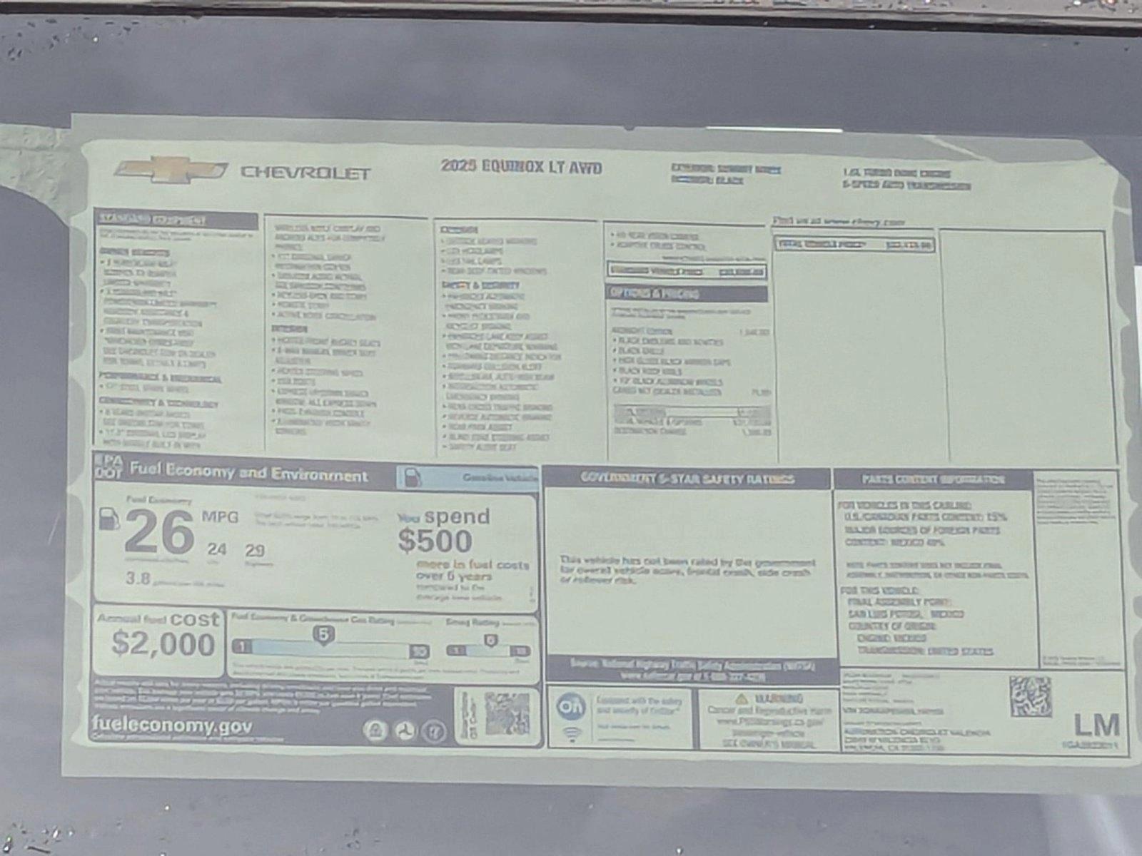 2025 Chevrolet Equinox Vehicle Photo in VALENCIA, CA 91355-1705