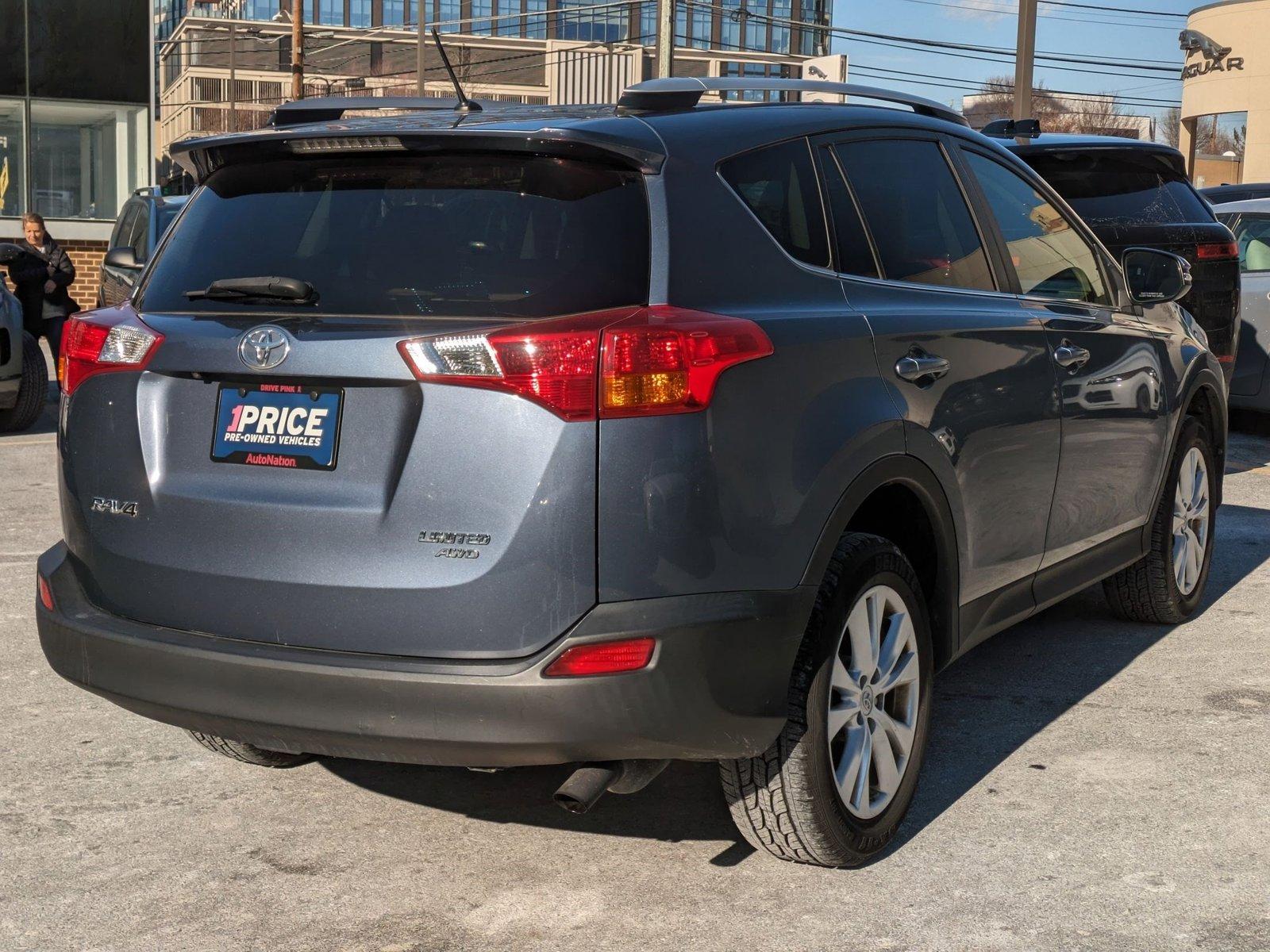 2013 Toyota RAV4 Vehicle Photo in Bethesda, MD 20852