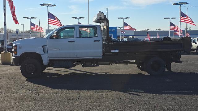 2024 Chevrolet Silverado Chassis Cab Vehicle Photo in INDEPENDENCE, MO 64055-1314