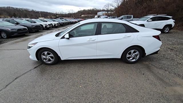 2022 Hyundai ELANTRA Vehicle Photo in Pleasant Hills, PA 15236