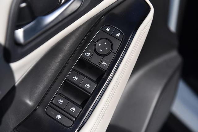 2025 Nissan Rogue Vehicle Photo in Ballwin, MO 63011