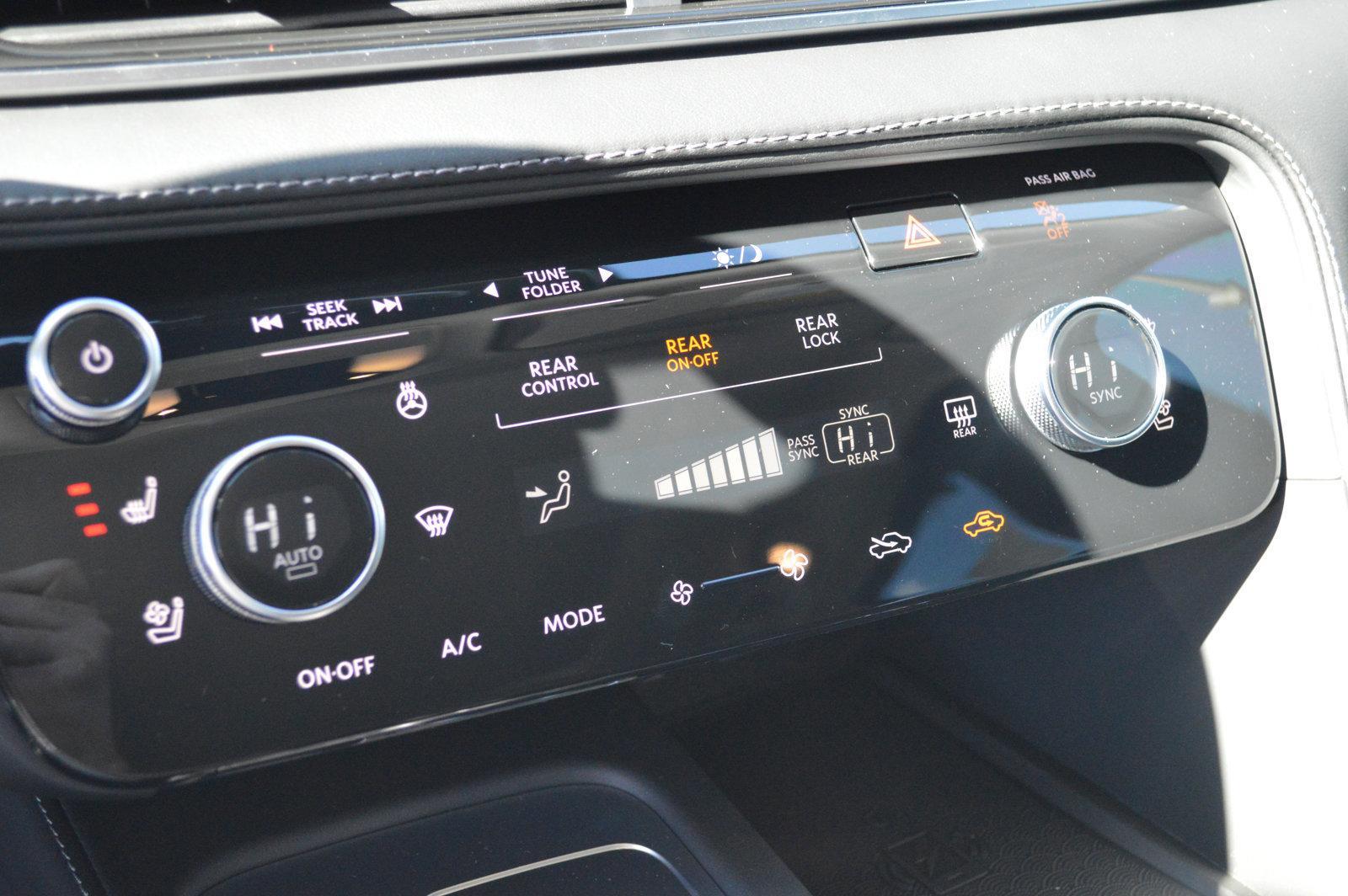 2025 INFINITI QX60 Vehicle Photo in Houston, TX 77090