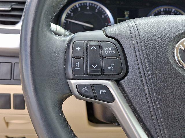 2016 Toyota Highlander Vehicle Photo in DANBURY, CT 06810-5034