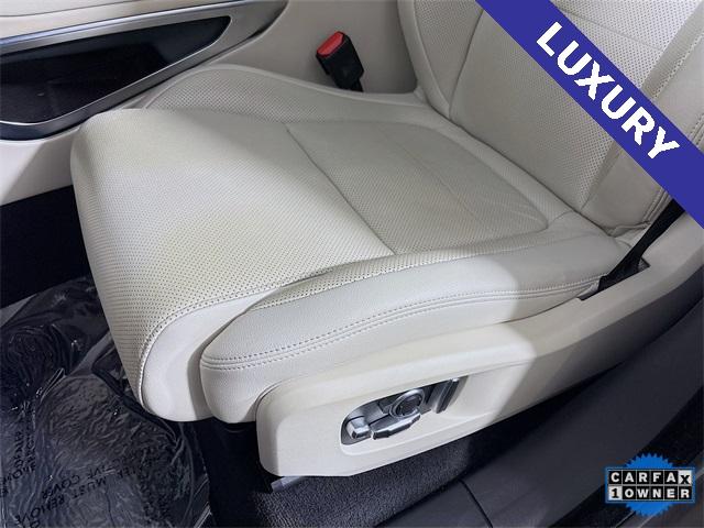 2021 Jaguar F-PACE Vehicle Photo in Puyallup, WA 98371