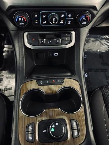 2022 GMC Acadia Vehicle Photo in MEDINA, OH 44256-9631