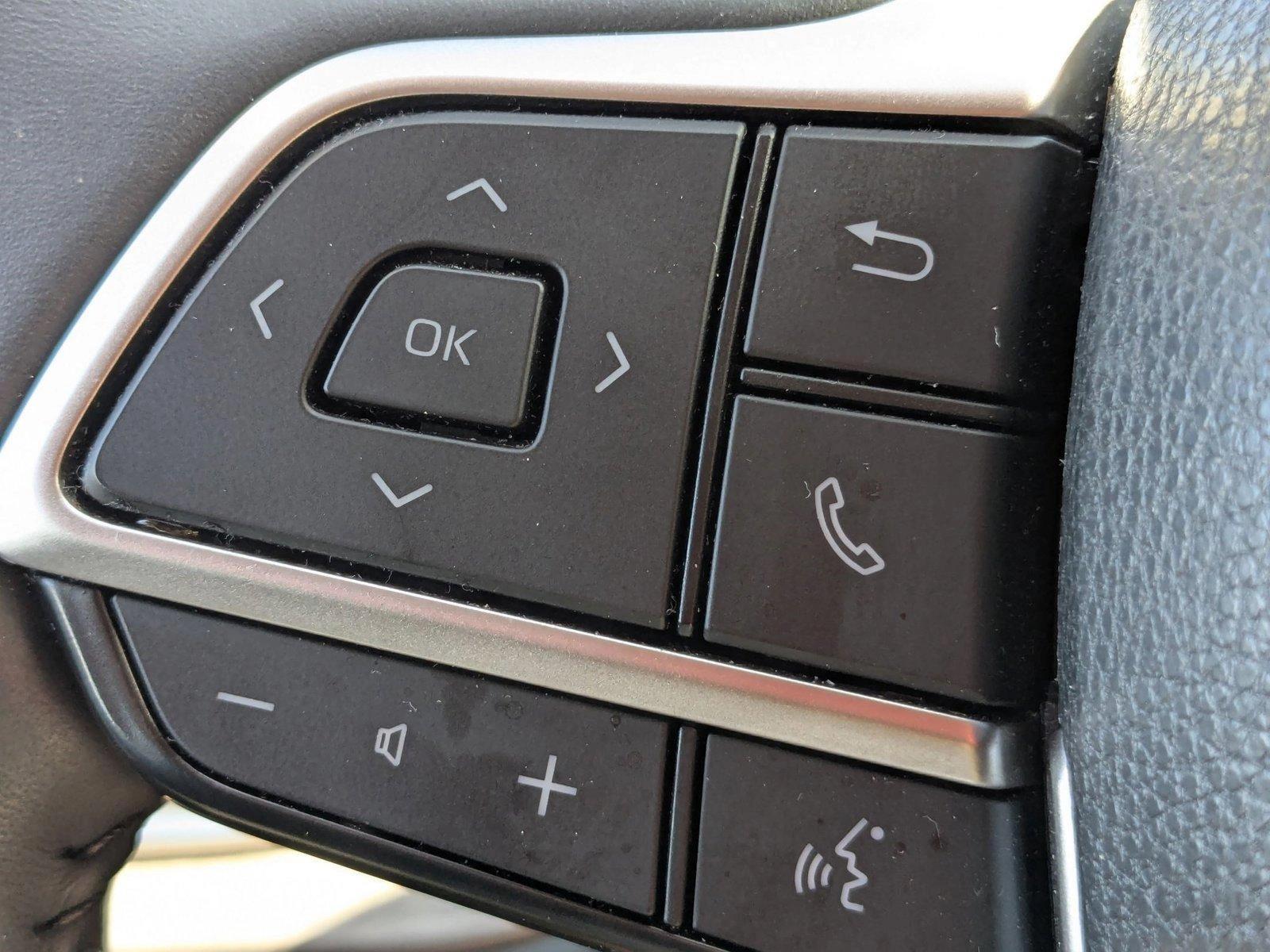 2024 Toyota Grand Highlander Vehicle Photo in Tampa, FL 33614
