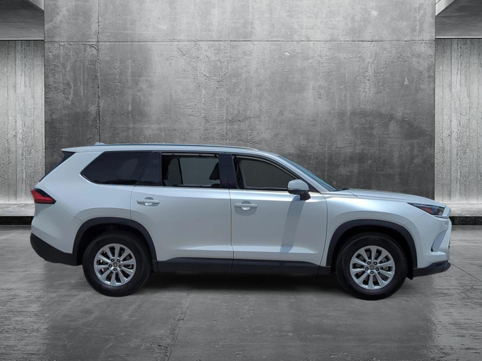 2024 Toyota Grand Highlander Vehicle Photo in Ft. Myers, FL 33907