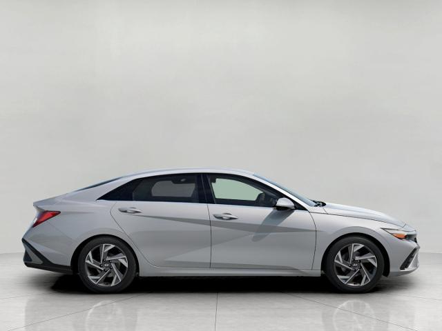 2025 Hyundai ELANTRA Hybrid Vehicle Photo in Green Bay, WI 54304