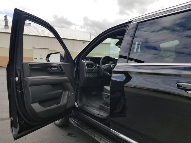 2025 GMC Yukon XL Vehicle Photo in ELYRIA, OH 44035-6349