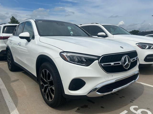 2025 Mercedes-Benz GLC Vehicle Photo in HOUSTON, TX 77079