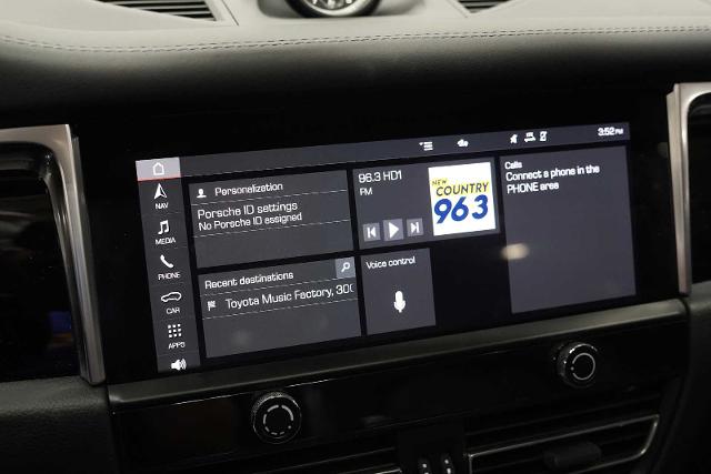 2022 Porsche Macan Vehicle Photo in GRAPEVINE, TX 76051