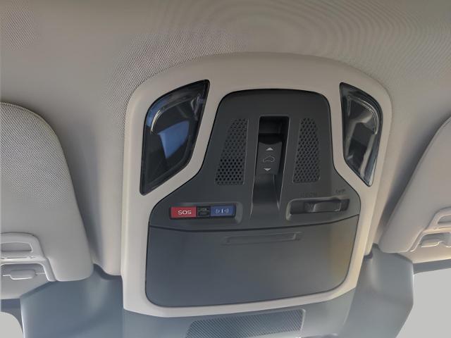 2025 Subaru Outback Vehicle Photo in Green Bay, WI 54304