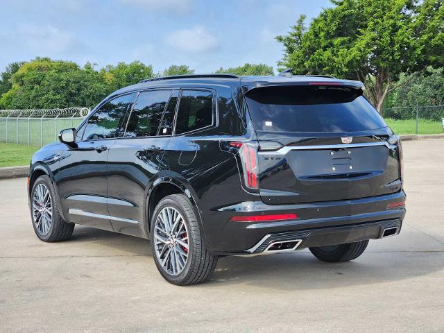 2024 Cadillac XT6 Vehicle Photo in DENTON, TX 76210-9321