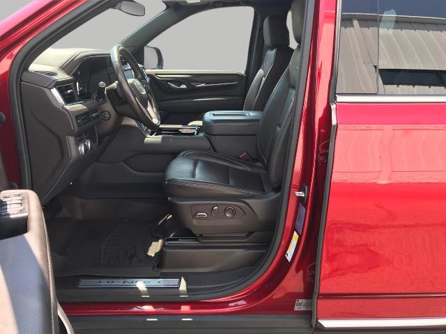 2021 GMC Yukon XL Vehicle Photo in GREEN BAY, WI 54303-3330