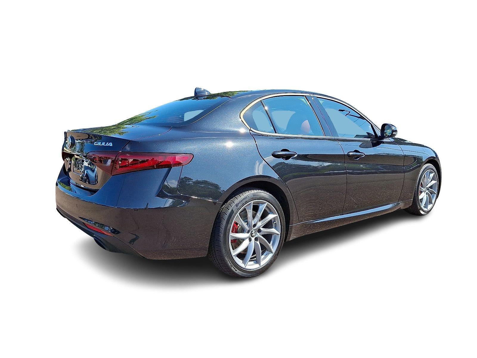 2022 Alfa Romeo Giulia Vehicle Photo in Willow Grove, PA 19090