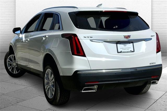 2025 Cadillac XT5 Vehicle Photo in KANSAS CITY, MO 64114-4545