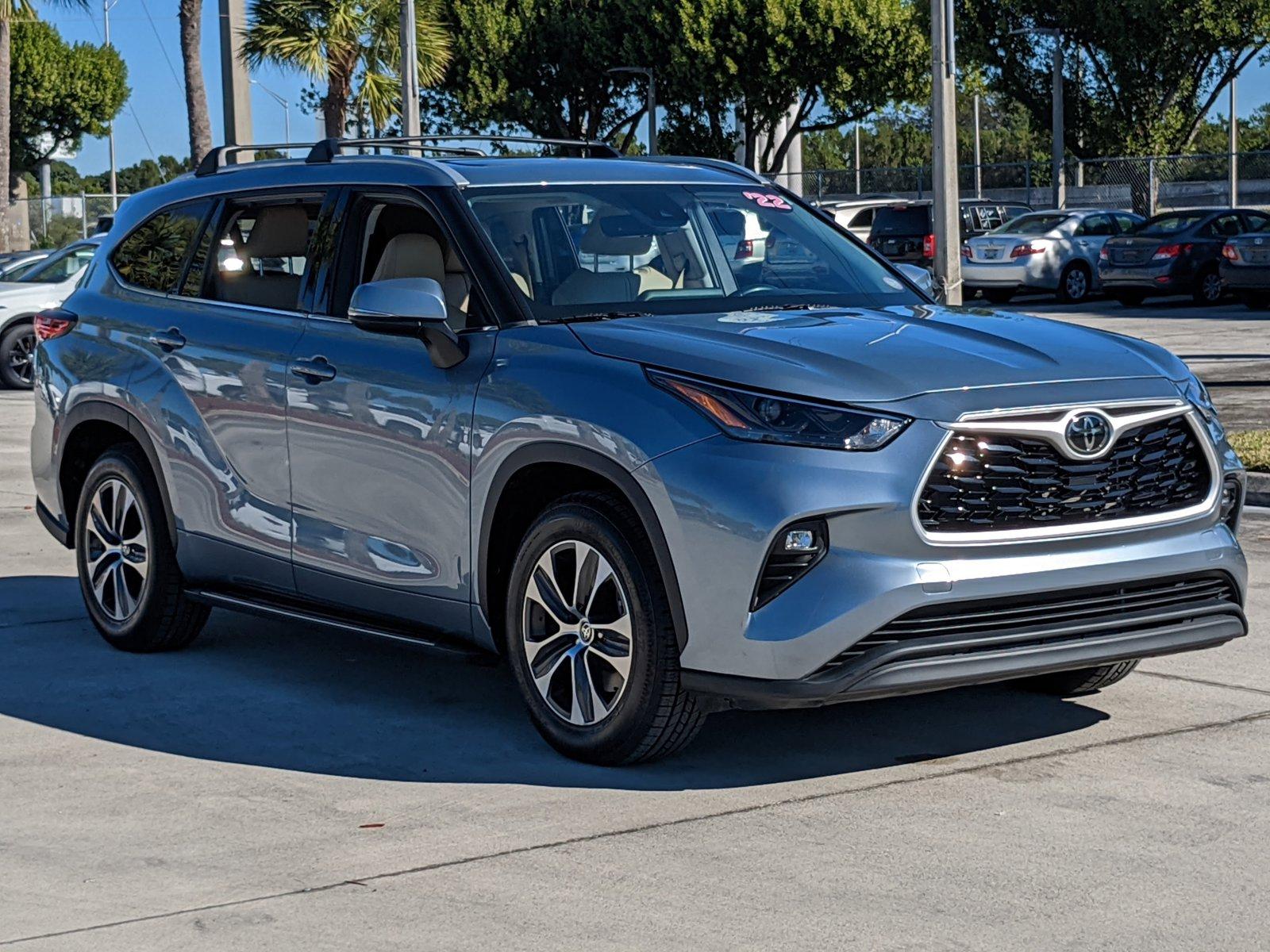 2022 Toyota Highlander Vehicle Photo in Davie, FL 33331