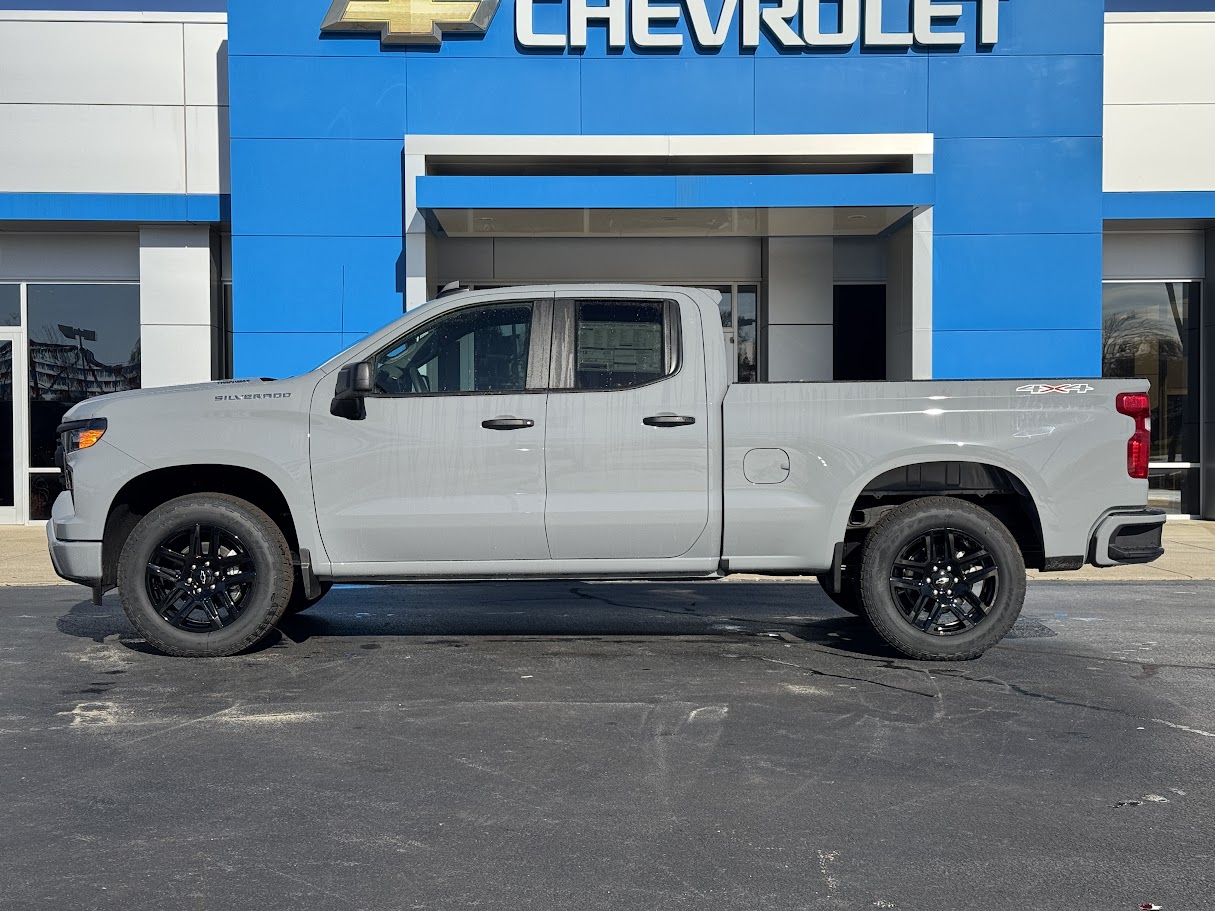 2025 Chevrolet Silverado 1500 Vehicle Photo in BOONVILLE, IN 47601-9633