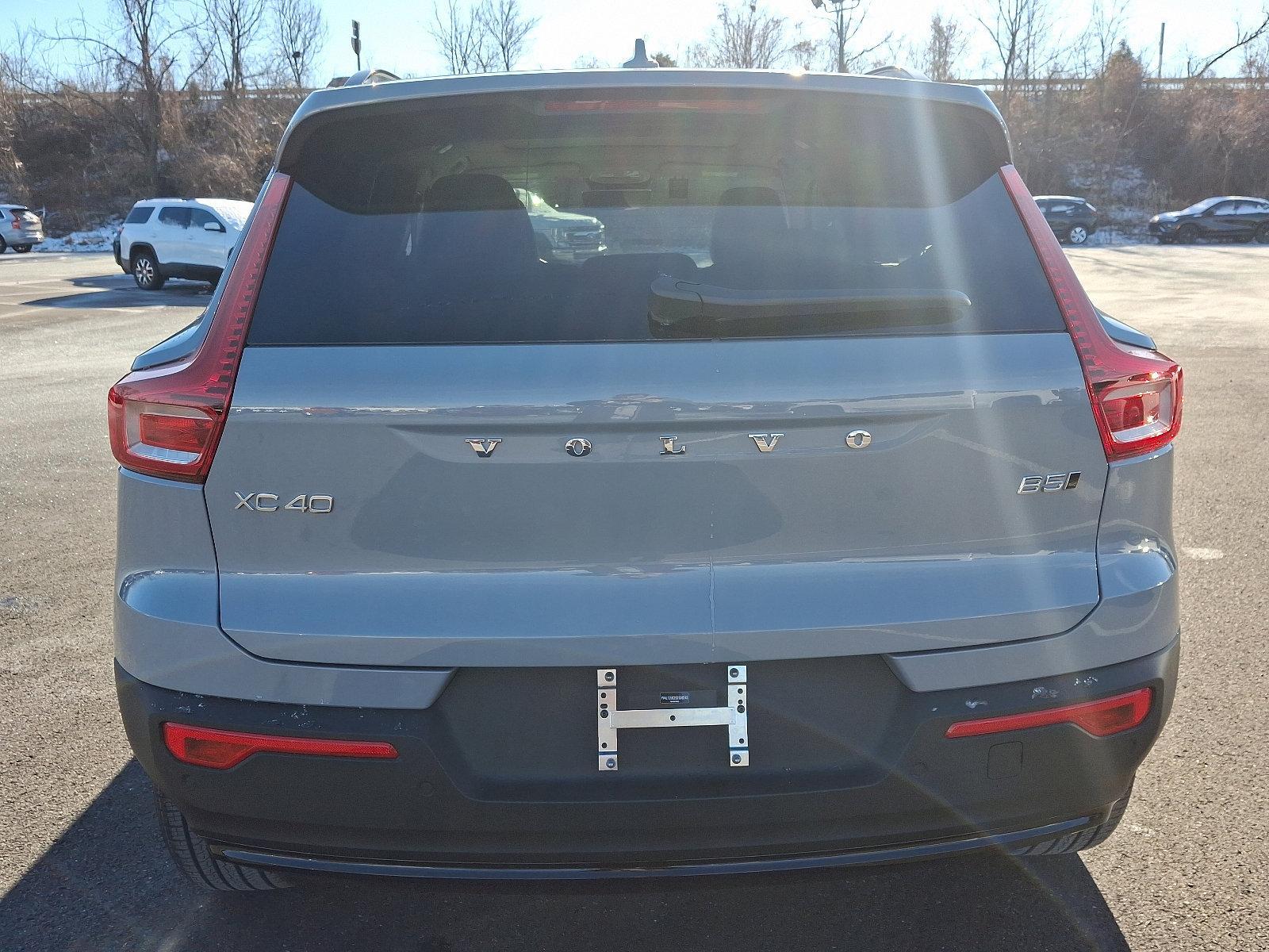2025 Volvo XC40 Vehicle Photo in Trevose, PA 19053