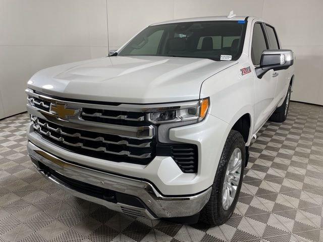 2025 Chevrolet Silverado 1500 Vehicle Photo in PHOENIX, AZ 85014-3381