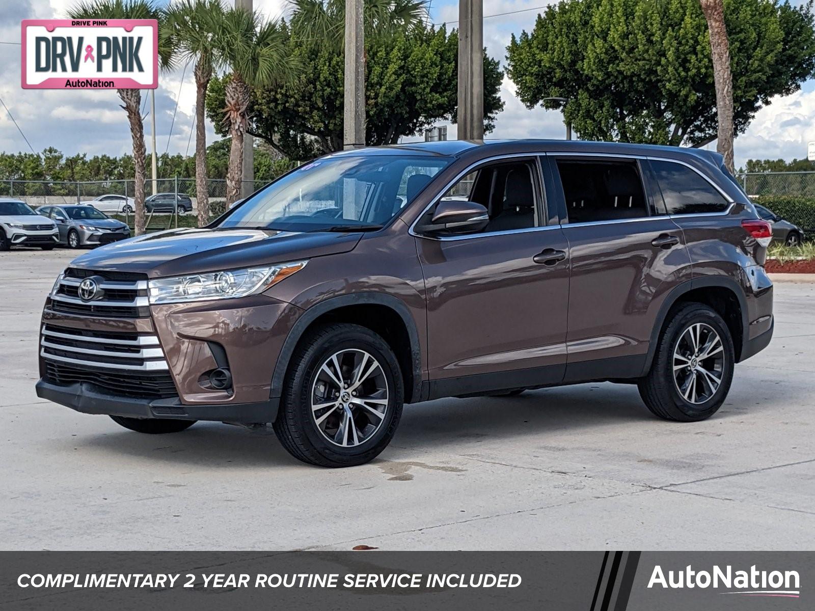 2019 Toyota Highlander Vehicle Photo in Davie, FL 33331