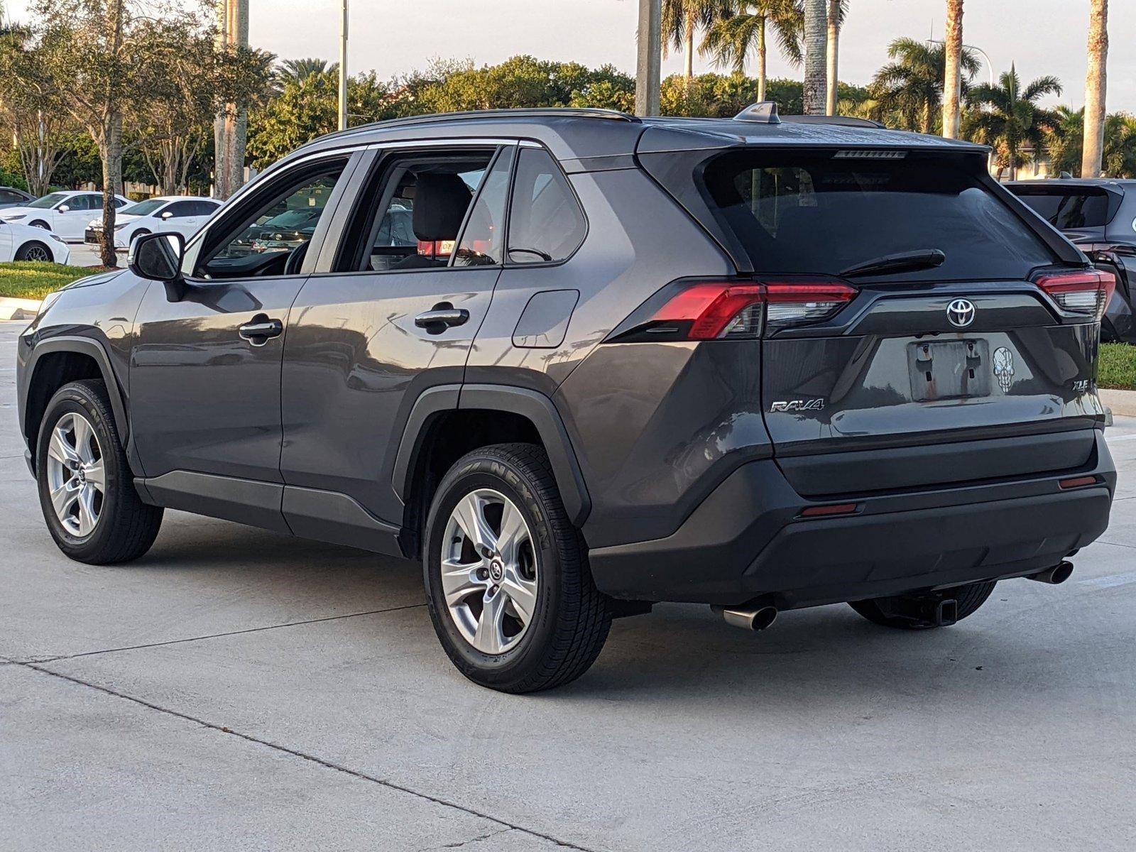 2020 Toyota RAV4 Vehicle Photo in Davie, FL 33331