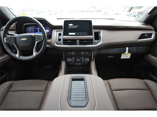 2024 Chevrolet Suburban Vehicle Photo in ROSENBERG, TX 77471-5675