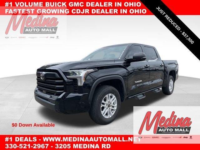 2022 Toyota Tundra 4WD Vehicle Photo in MEDINA, OH 44256-9631